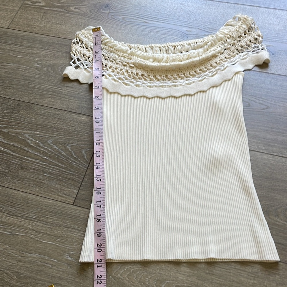 White House Black Market Cream Off the Shoulder crochet top - Picture 6 of 8